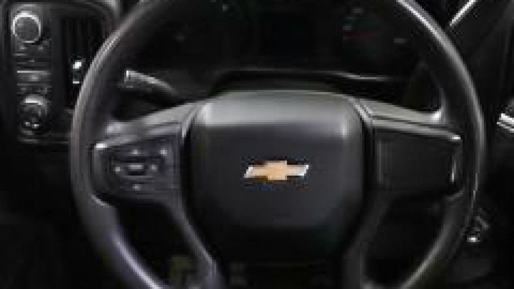 Chevrolet Silverado 2500HD Custom 2024 d&rsquo;occasion à vendre - 11
