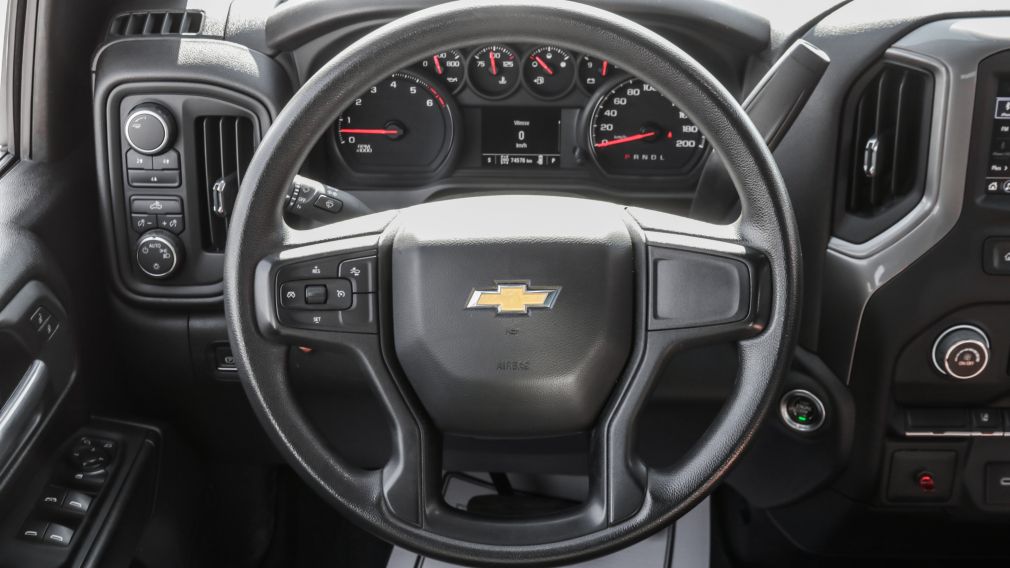 Chevrolet Silverado 2500HD Custom 2024 d&rsquo;occasion à vendre - 12