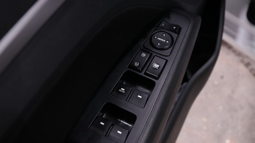 Hyundai Elantra Preferred 2020 d&rsquo;occasion à vendre - 9