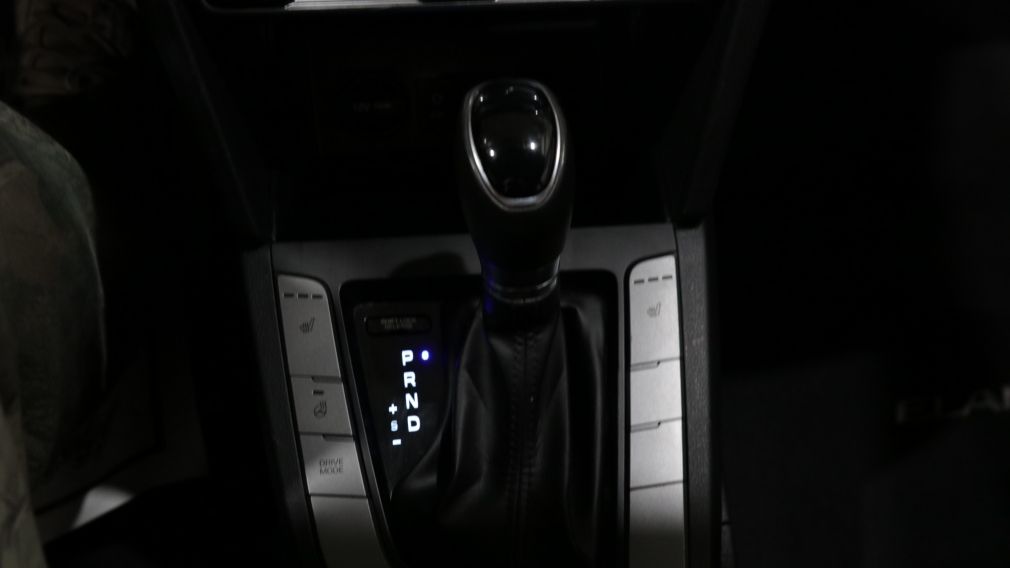 Hyundai Elantra Preferred 2020 d&rsquo;occasion à vendre - 16