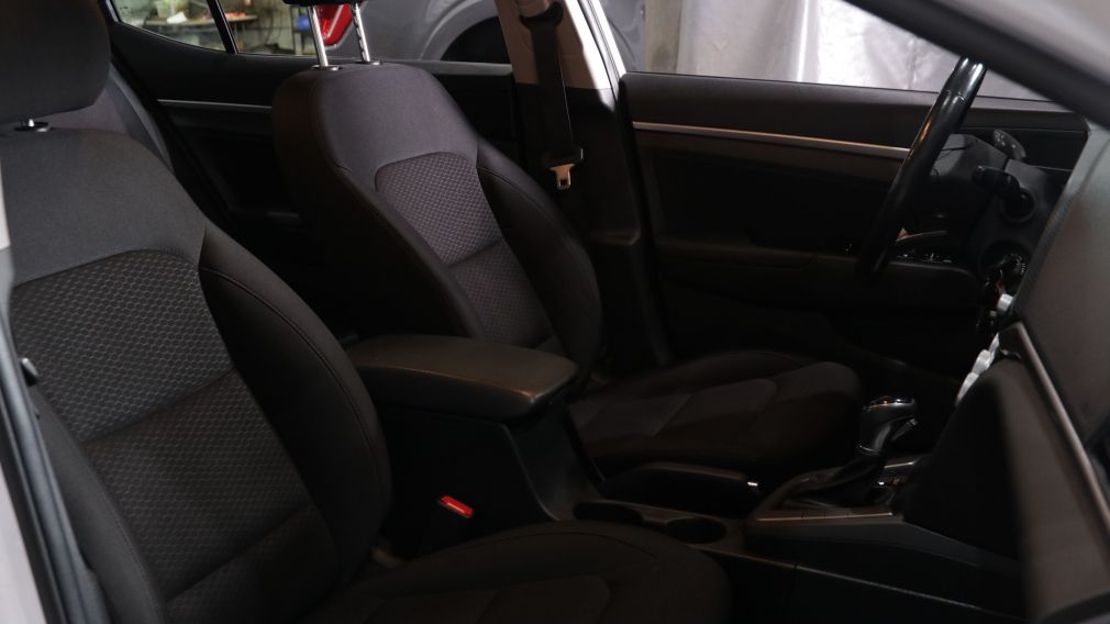 Hyundai Elantra Preferred 2020 d&rsquo;occasion à vendre - 22