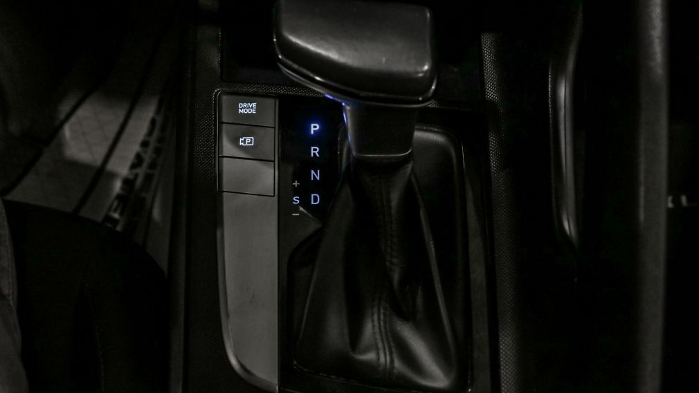 Hyundai Elantra Preferred 2021 d&rsquo;occasion à vendre - 18