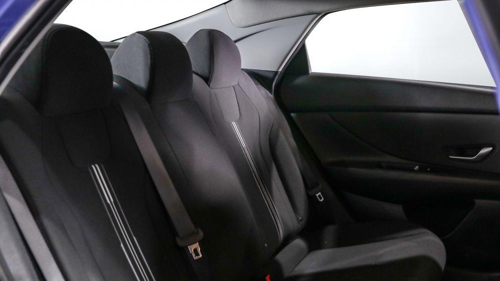 Hyundai Elantra Preferred 2021 d&rsquo;occasion à vendre - 22