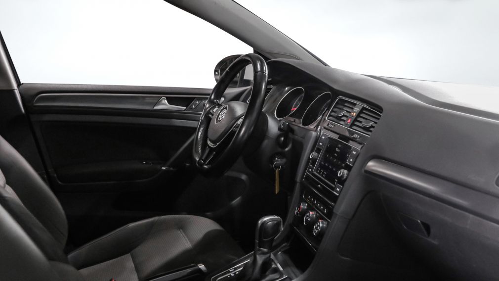 Volkswagen Golf Trendline 2018 d&rsquo;occasion à vendre - 21