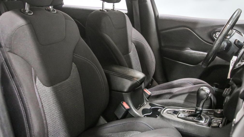 Jeep Cherokee Sport 2019 d’occasion à vendre - 21