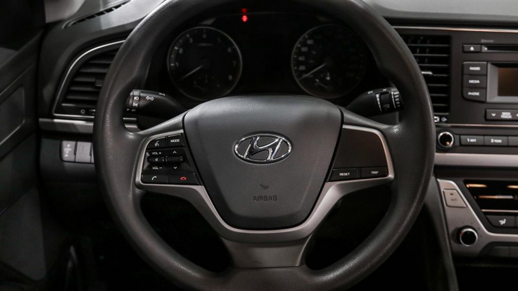 Hyundai Elantra LE 2018 d&rsquo;occasion à vendre - 12
