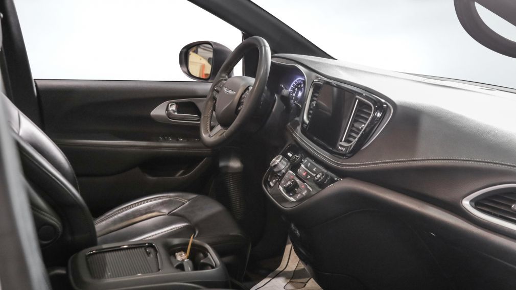 Chrysler Pacifica Touring L 2023 d&rsquo;occasion à vendre - 16