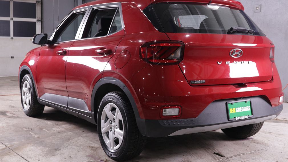 Hyundai Venue Essential 2022 d&rsquo;occasion à vendre - 4