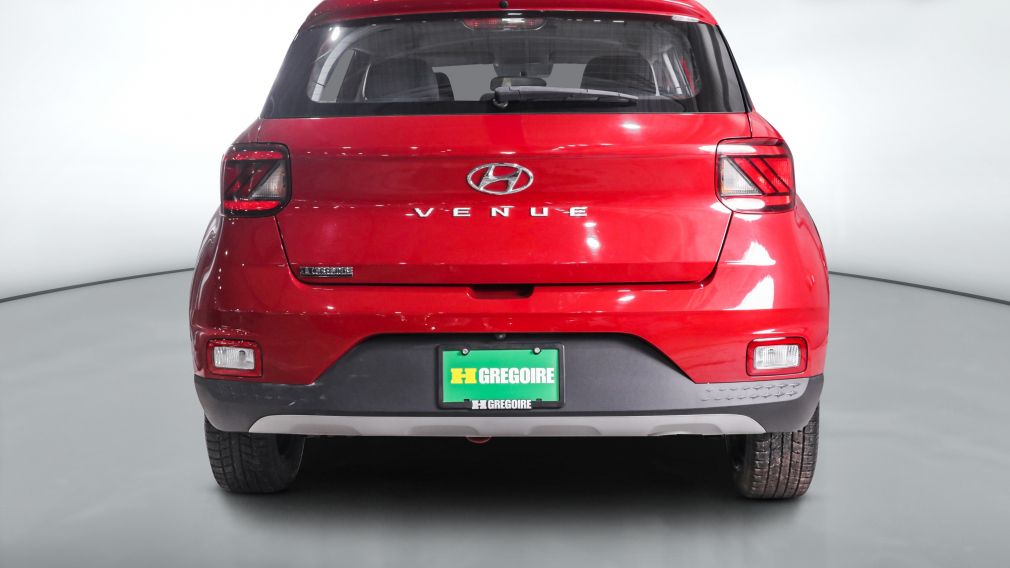 Hyundai Venue Essential 2022 d&rsquo;occasion à vendre - 5