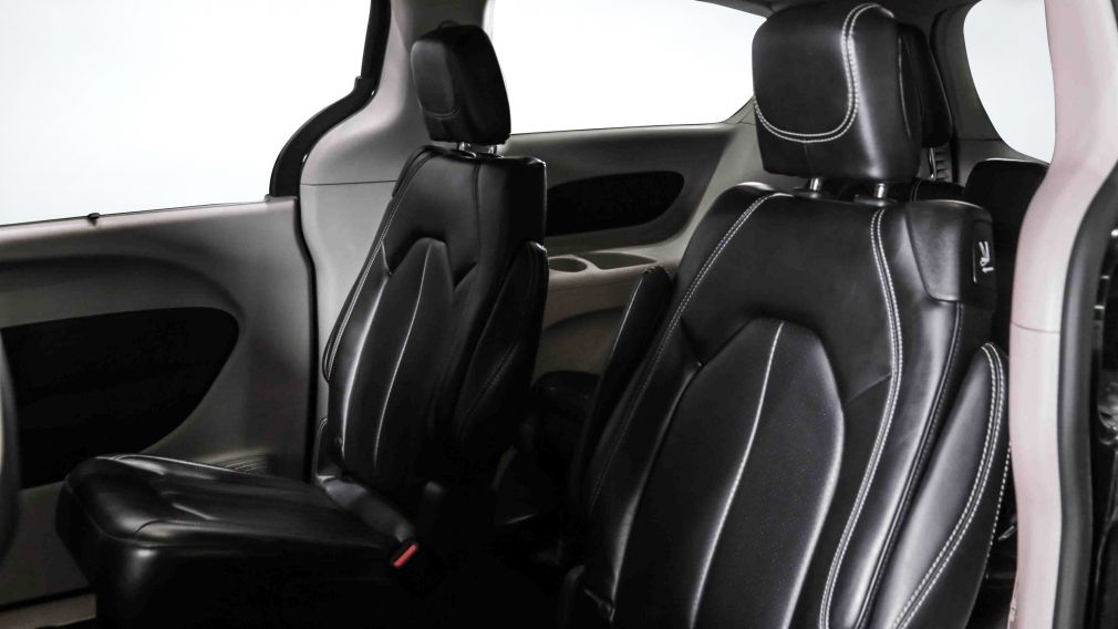 Chrysler Pacifica Touring L 2023 d&rsquo;occasion à vendre - 19