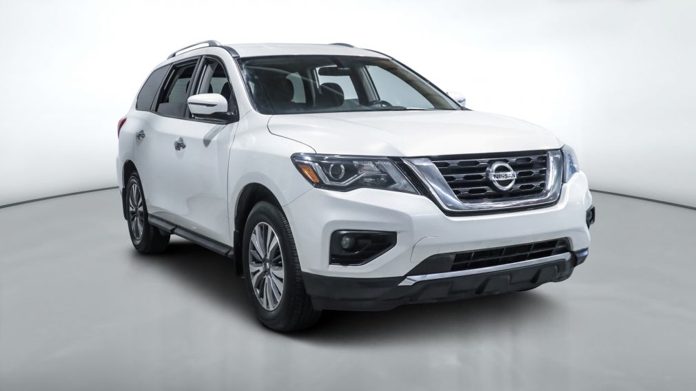 Nissan Pathfinder SV Tech