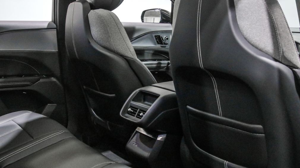 Cadillac LYRIQ Tech 2024 d’occasion à vendre - 24