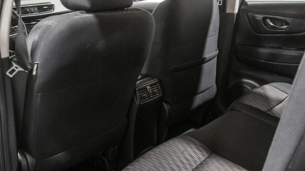 Nissan Rogue SV 2020 d’occasion à vendre - 19