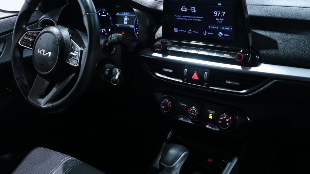 Kia Forte LX 2023 d&rsquo;occasion à vendre - 20