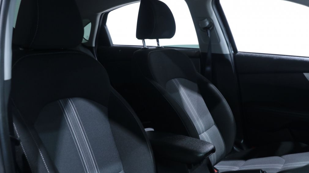 Kia Forte LX 2023 d&rsquo;occasion à vendre - 21