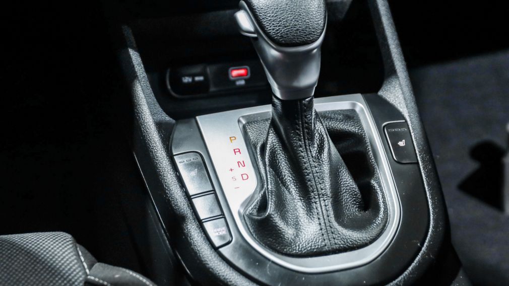 Kia Forte LX 2023 d&rsquo;occasion à vendre - 16