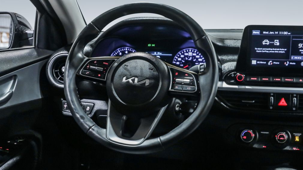 Kia Forte LX 2023 d&rsquo;occasion à vendre - 13