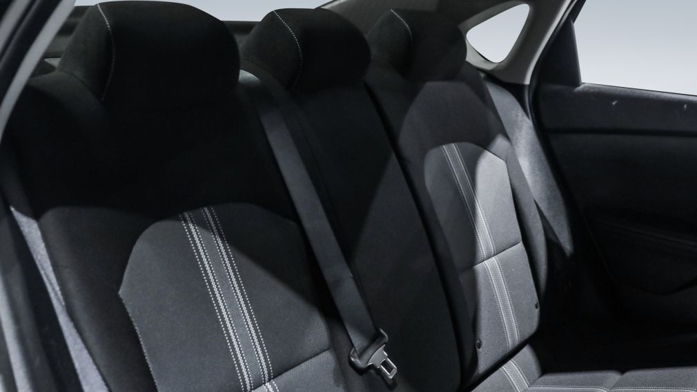 Kia Forte LX 2023 d&rsquo;occasion à vendre - 18
