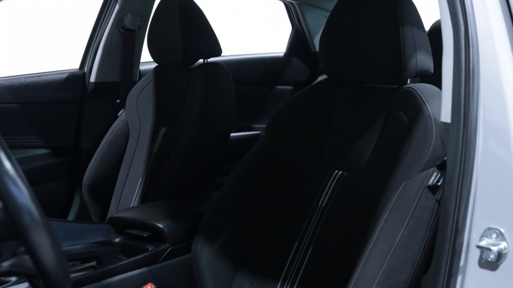 Hyundai Elantra Preferred 2023 d’occasion à vendre - 11