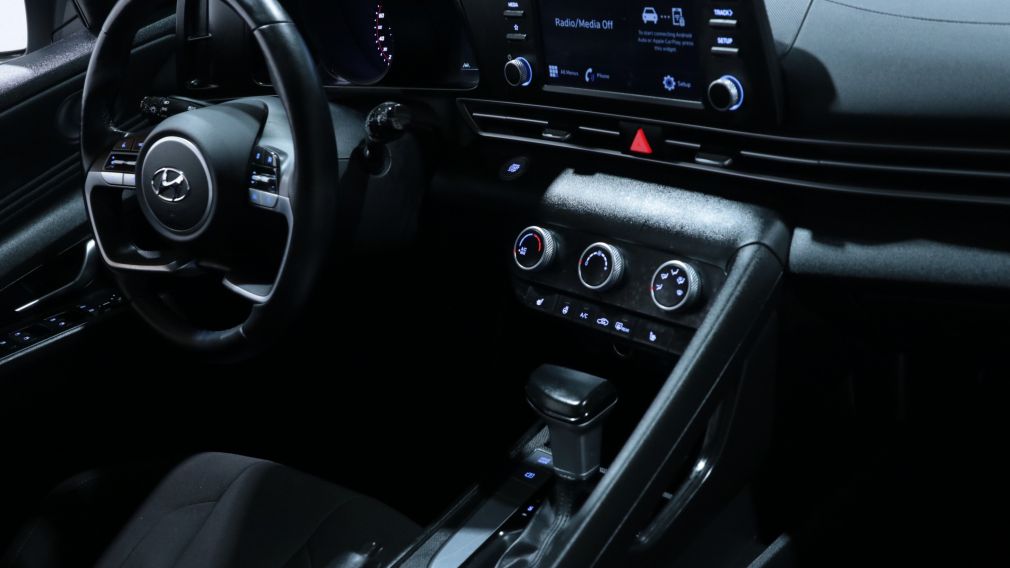 Hyundai Elantra Preferred 2023 d’occasion à vendre - 20