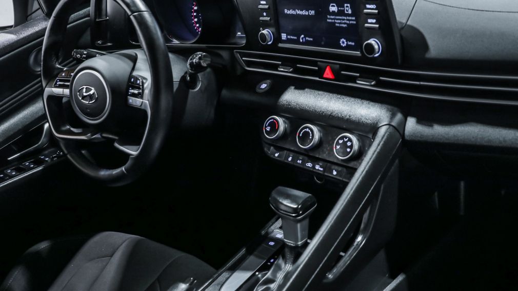 Hyundai Elantra Preferred 2023 d’occasion à vendre - 20