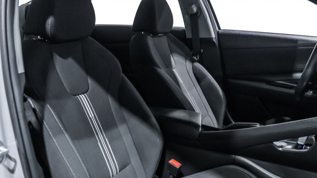 Hyundai Elantra Preferred 2023 d’occasion à vendre - 21