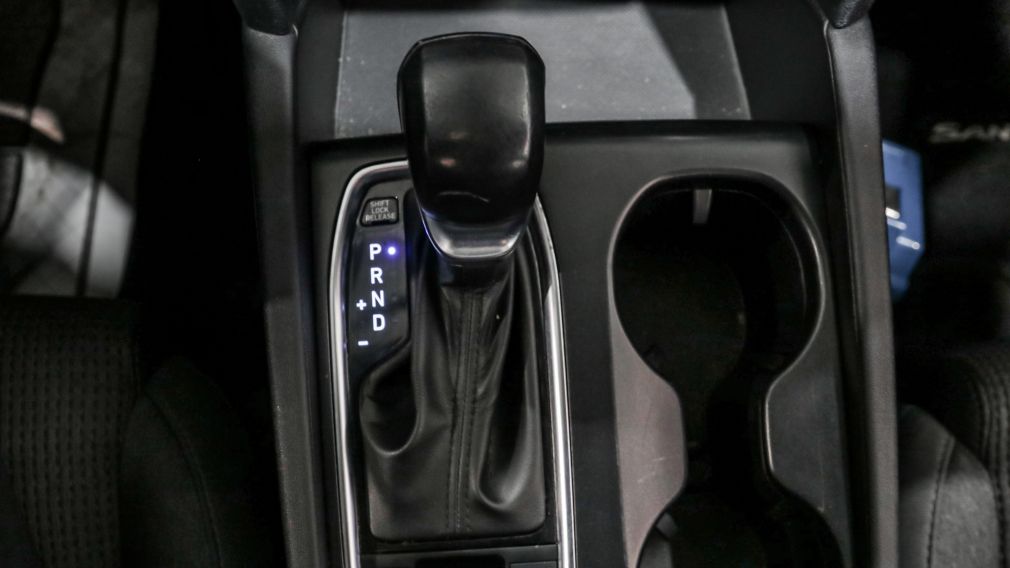 Hyundai Santa Fe Essential 2019 d&rsquo;occasion à vendre - 16