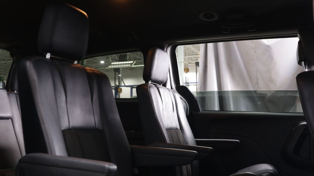 Dodge GR Caravan 35th Anniversary 2019 d&rsquo;occasion à vendre - 19