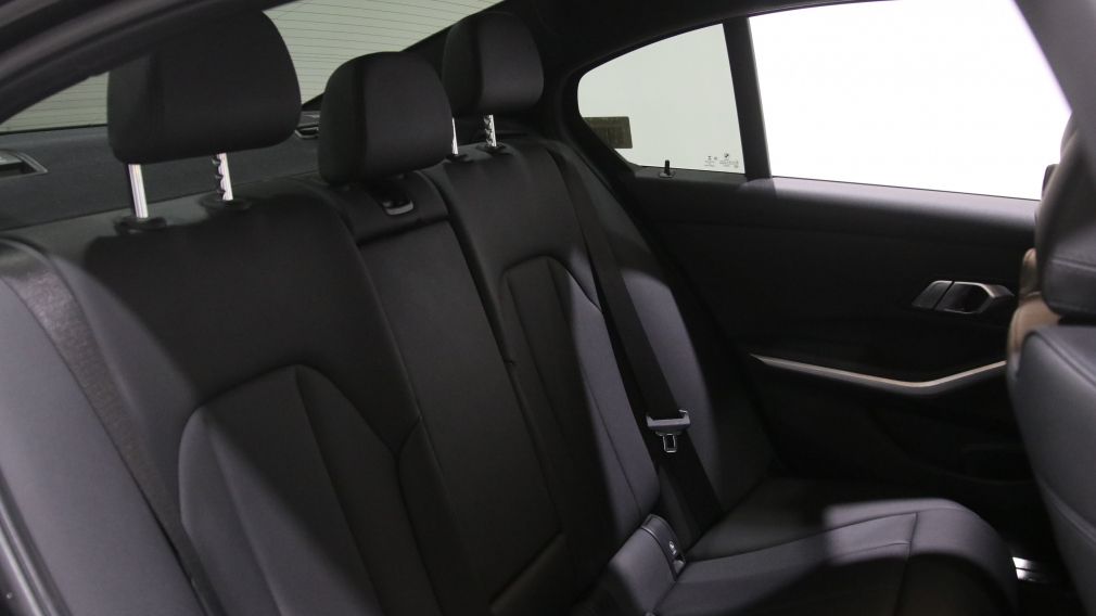 BMW 330I 330i xDrive 2019 d&rsquo;occasion à vendre - 22