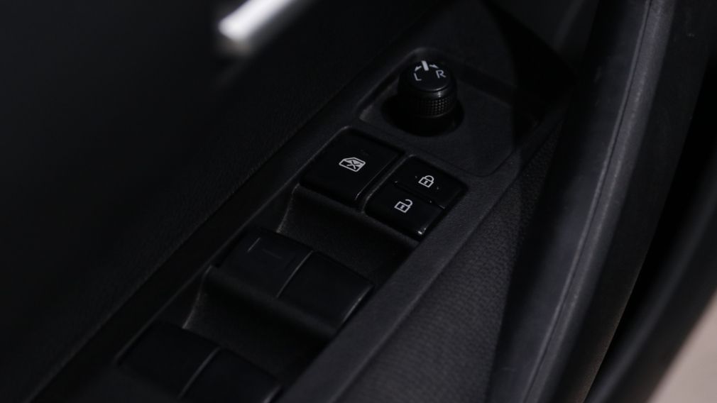 Toyota Corolla LE 2021 d&rsquo;occasion à vendre - 9