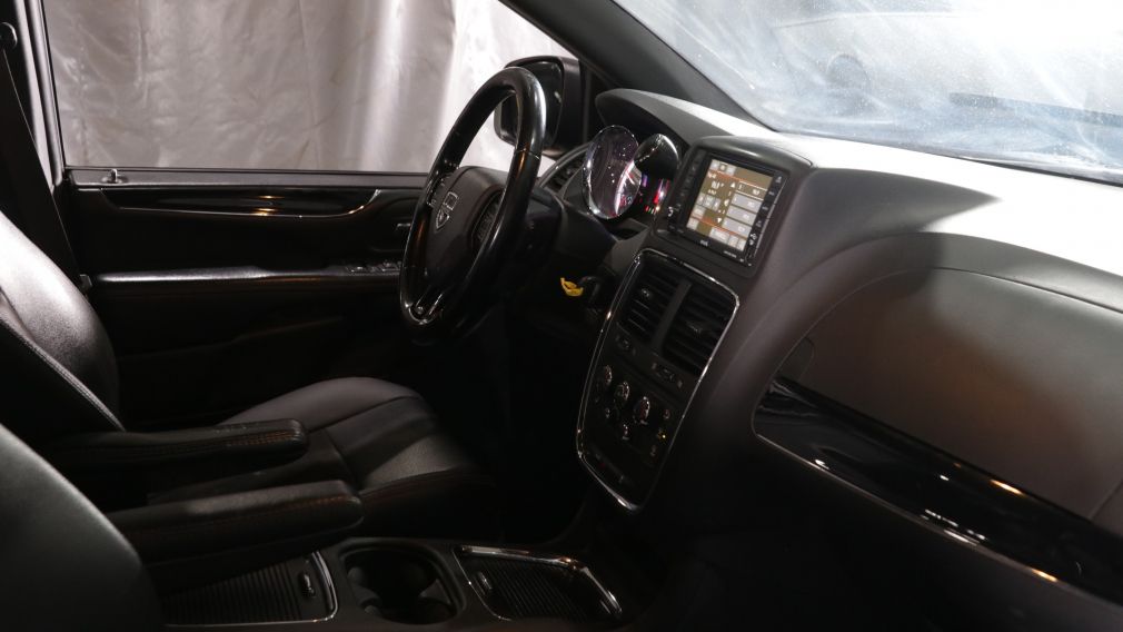 Dodge GR Caravan 35th Anniversary 2019 d&rsquo;occasion à vendre - 24