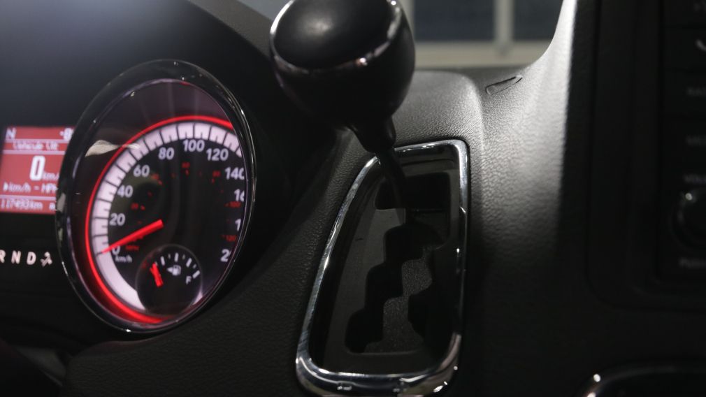 Dodge GR Caravan 35th Anniversary 2019 d&rsquo;occasion à vendre - 17