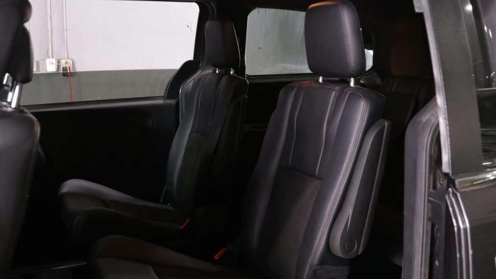 Dodge GR Caravan 35th Anniversary 2019 d&rsquo;occasion à vendre - 18