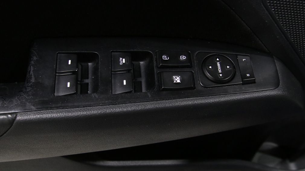 Hyundai Elantra Preferred w/Sun & Safety Package 2020 d&rsquo;occasion à vendre - 11