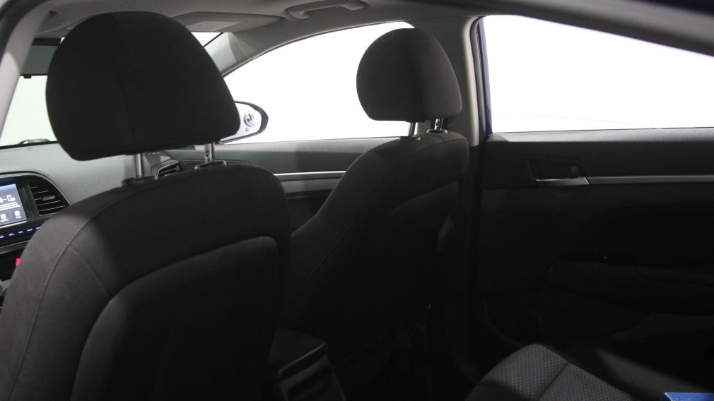 Hyundai Elantra Preferred w/Sun & Safety Package 2020 d&rsquo;occasion à vendre - 18