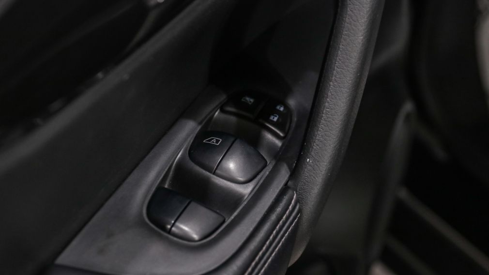Nissan Rogue SV 2019 d&rsquo;occasion à vendre - 9