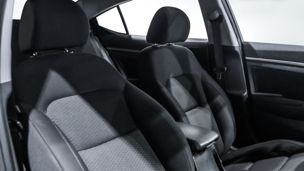 Hyundai Elantra Preferred 2020 d&rsquo;occasion à vendre - 21