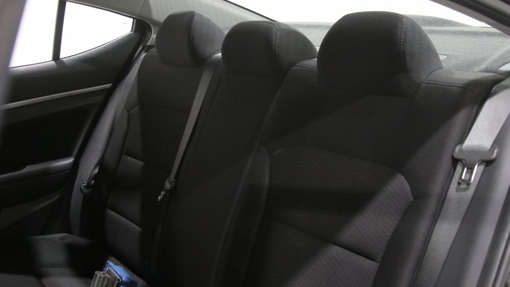 Hyundai Elantra Preferred 2019 d&rsquo;occasion à vendre - 19