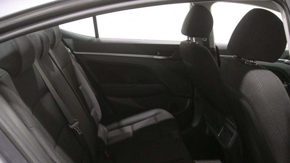 Hyundai Elantra Preferred 2019 d&rsquo;occasion à vendre - 22