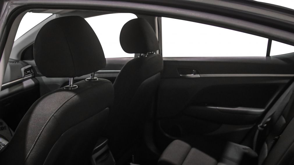 Hyundai Elantra Preferred 2019 d&rsquo;occasion à vendre - 18