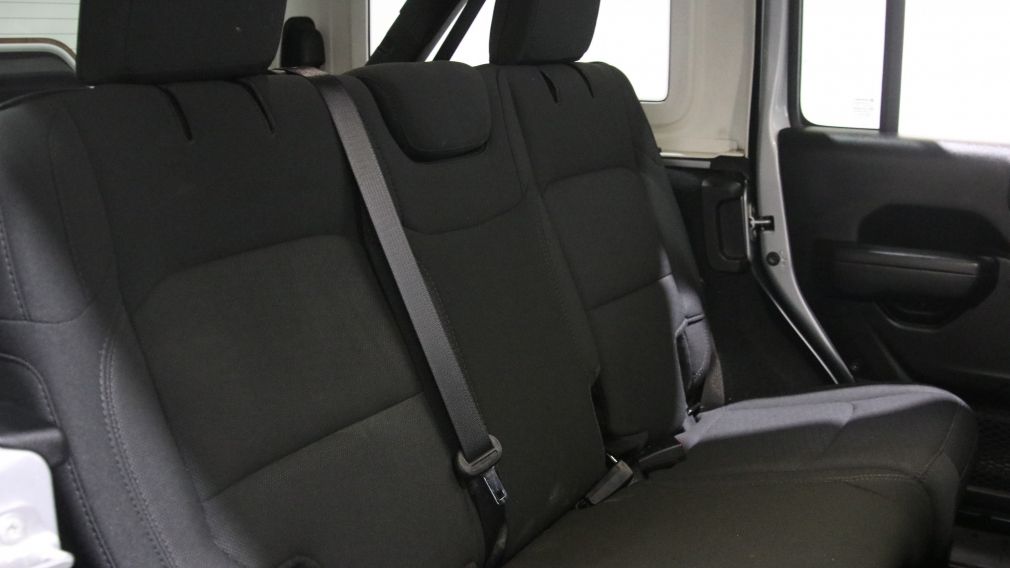 Jeep Wrangler Unlimited Willys 2022 d’occasion à vendre - 21