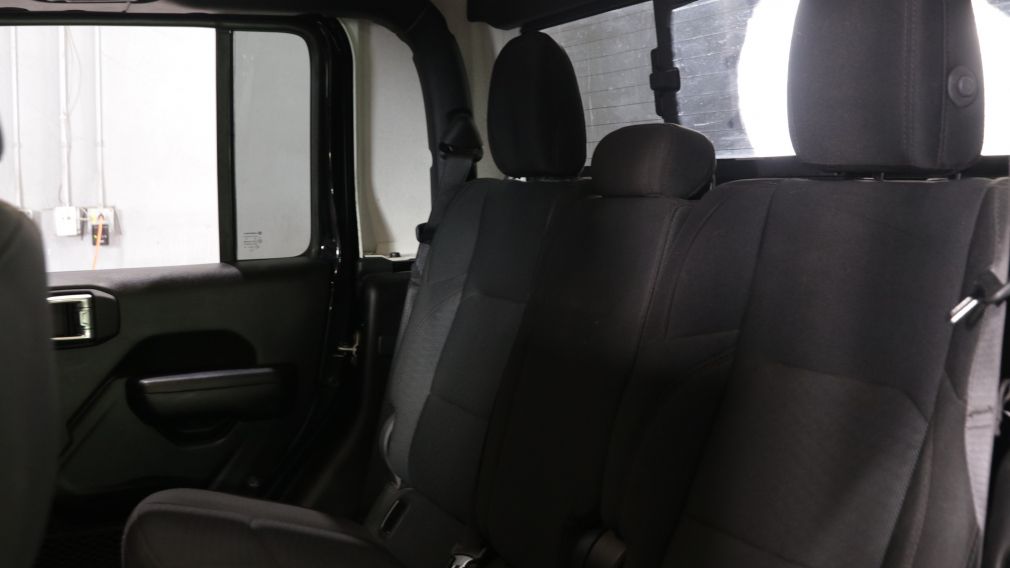 Jeep Gladiator Black Appearance 2021 d&rsquo;occasion à vendre - 18