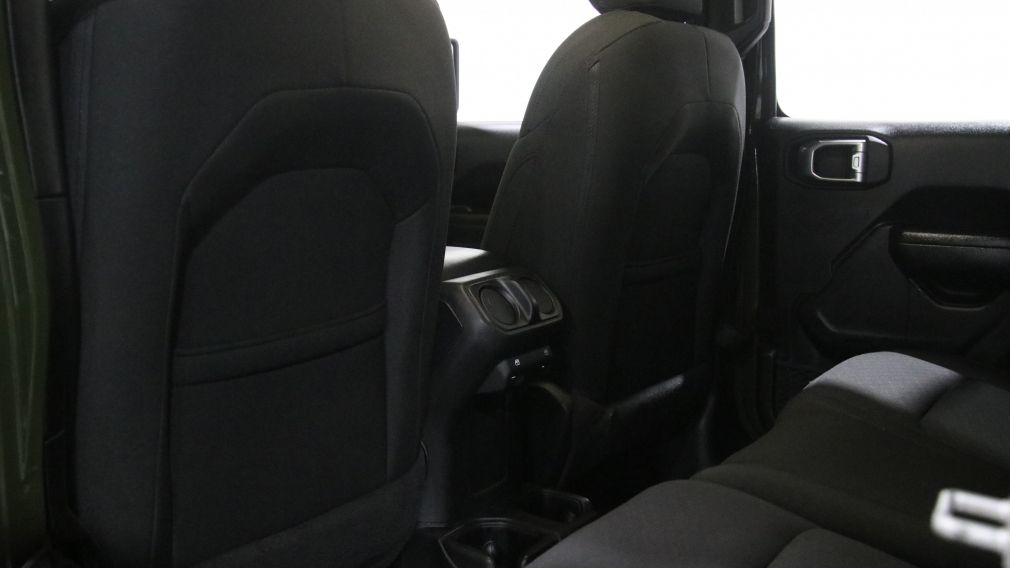 Jeep Wrangler Unlimited Sport Altitude 2022 d’occasion à vendre - 19