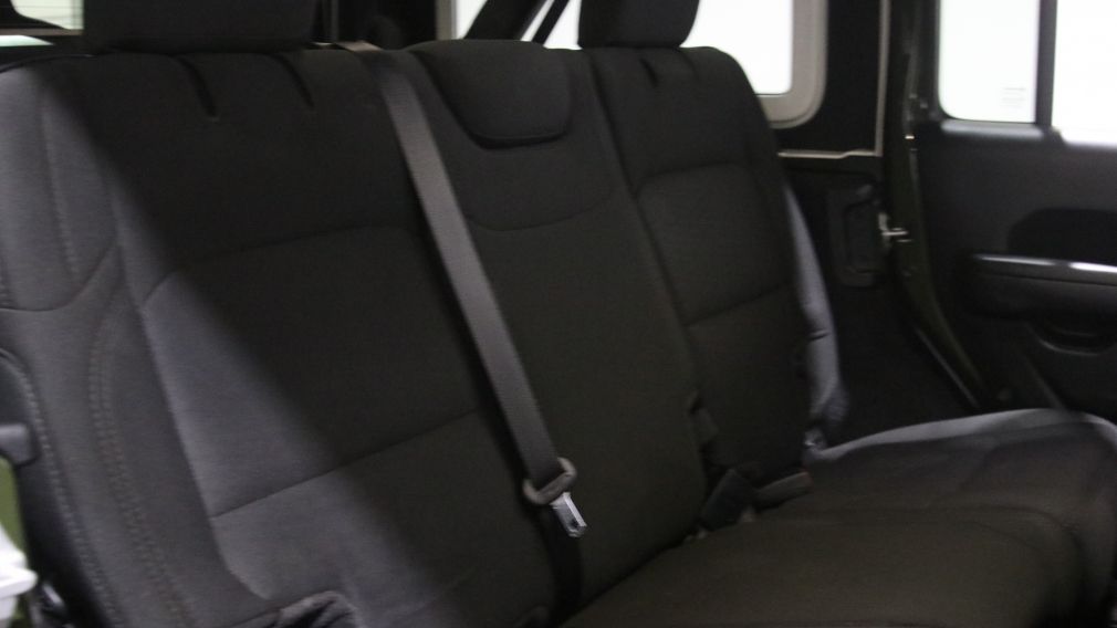 Jeep Wrangler Unlimited Sport Altitude 2022 d’occasion à vendre - 21