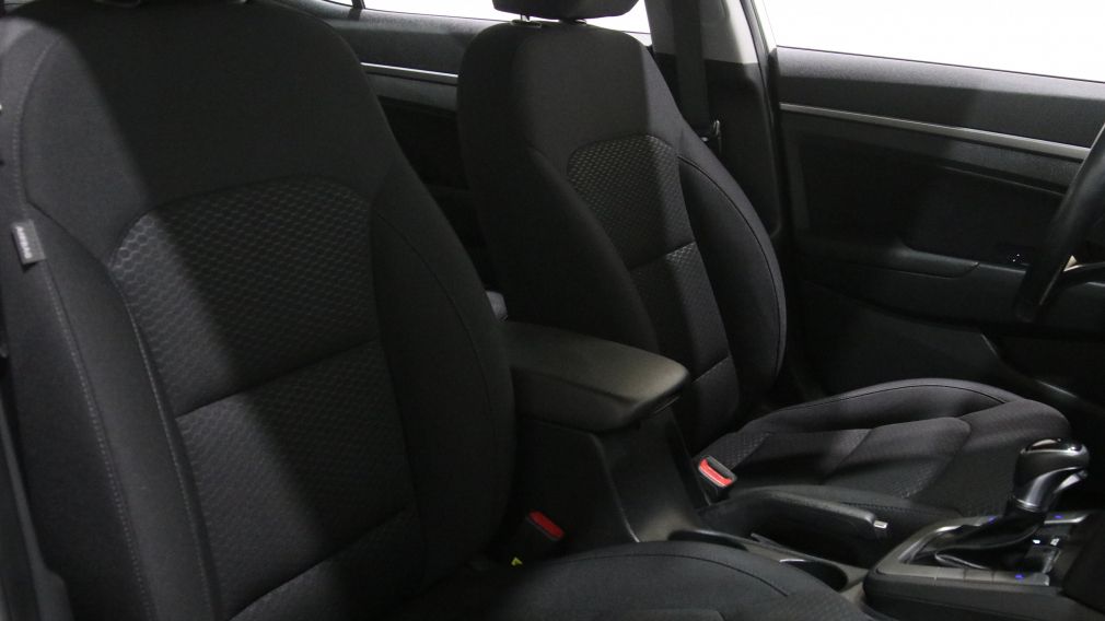 Hyundai Elantra Preferred 2019 d’occasion à vendre - 23