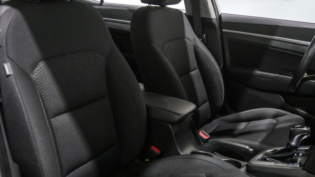Hyundai Elantra Preferred 2019 d’occasion à vendre - 23