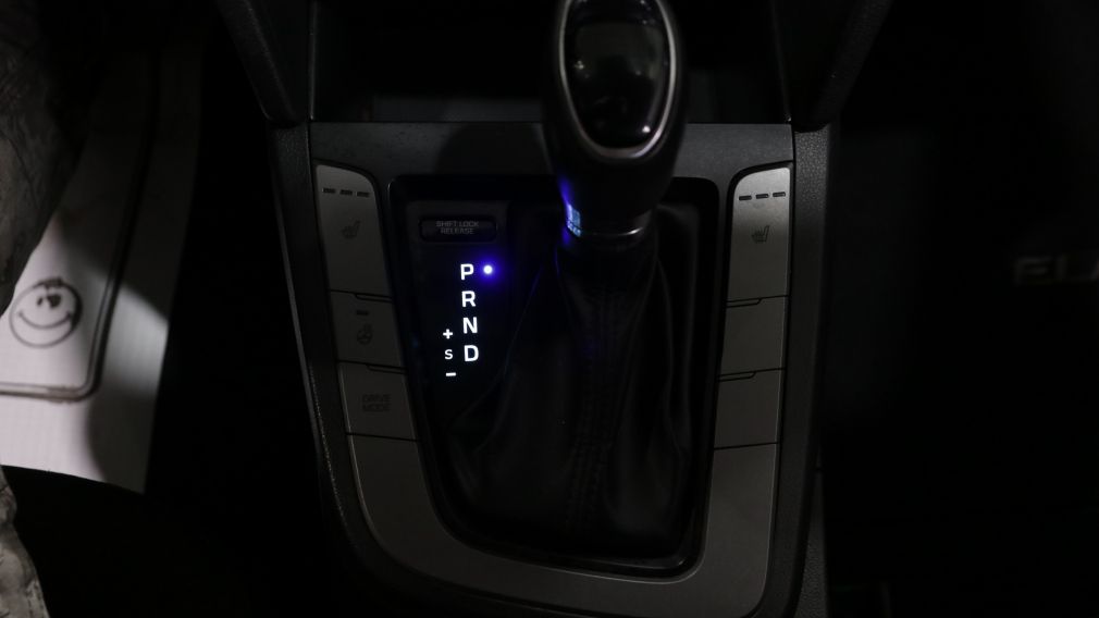 Hyundai Elantra Preferred 2020 d&rsquo;occasion à vendre - 16