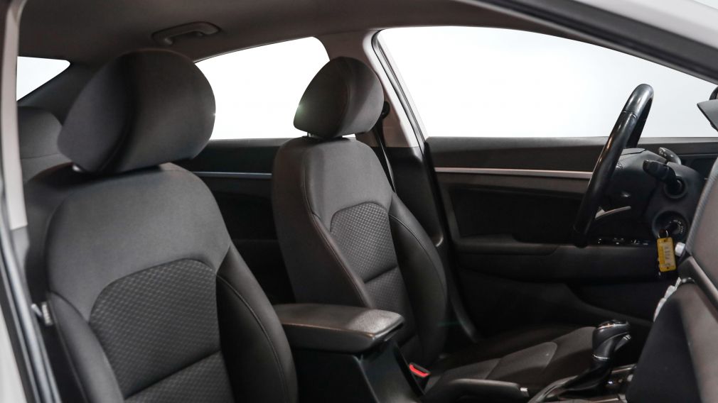 Hyundai Elantra Preferred 2020 d&rsquo;occasion à vendre - 27