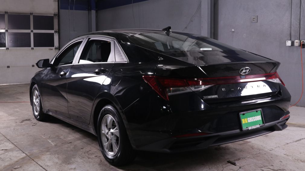 Hyundai Elantra Essential 2022 d&rsquo;occasion à vendre - 4