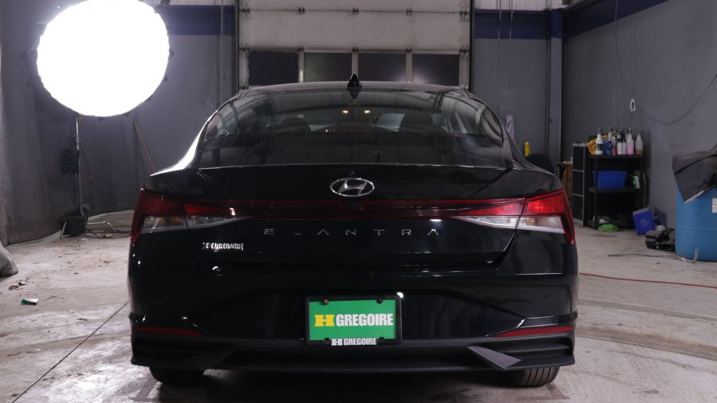 Hyundai Elantra Essential 2022 d&rsquo;occasion à vendre - 5